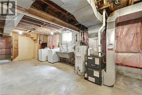 80 Malta Drive, Hamilton, ON - Indoor Photo Showing Other Room