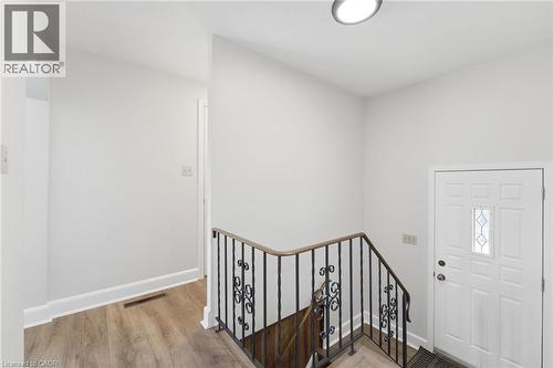 80 Malta Drive, Hamilton, ON - Indoor Photo Showing Other Room