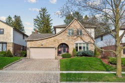 35 Ranchdale Crescent Toronto, ON M3A 2M1