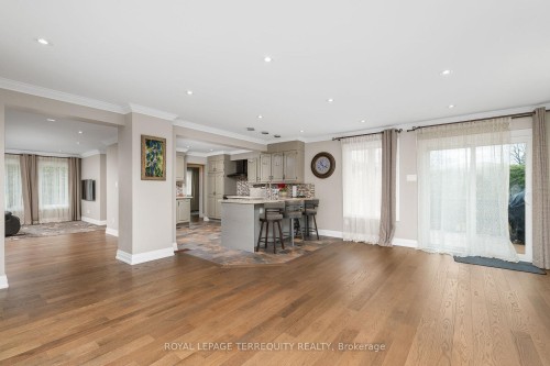 582 Hyacinthe Boulevard, Mississauga, ON - Indoor Photo Showing Other Room