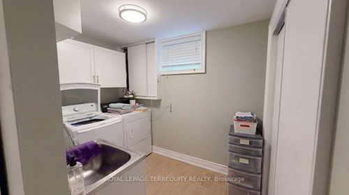 582 Hyacinthe Boulevard, Mississauga, ON - Indoor Photo Showing Bedroom