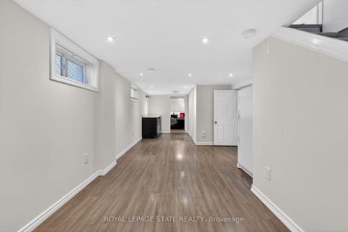 844 Upper Wellington Street, Hamilton, ON - Indoor Photo Showing Other Room