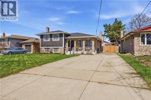 45 MEREDITH Drive  St. Catharines, ON L2M 6R5