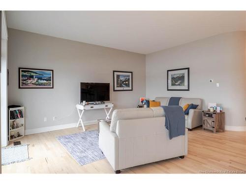 48 Waterford Lane, Fredericton, NB 