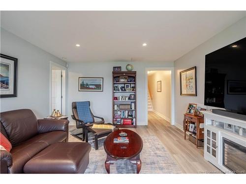 48 Waterford Lane, Fredericton, NB 