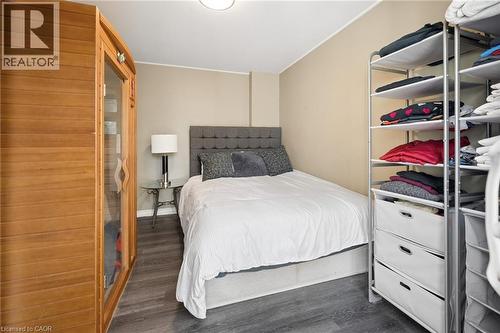 100 Memorial Crescent, Guelph, ON - Indoor Photo Showing Bedroom