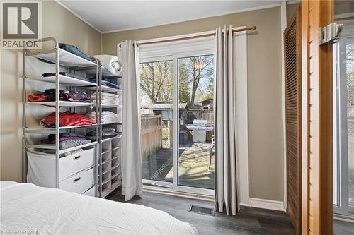 100 Memorial Crescent, Guelph, ON - Indoor Photo Showing Bedroom