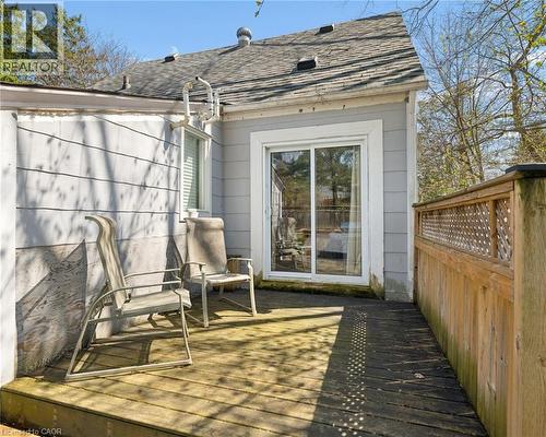 100 Memorial Crescent, Guelph, ON - Outdoor