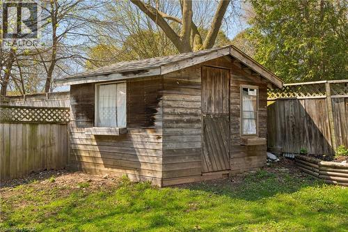 100 Memorial Crescent, Guelph, ON - Outdoor