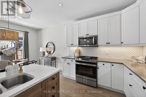 1765 Brayford Avenue, London South (South K), ON - Indoor Photo Showing Kitchen