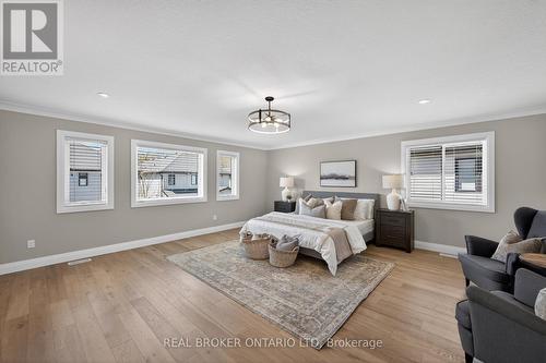 1765 Brayford Avenue, London South (South K), ON - Indoor Photo Showing Bedroom