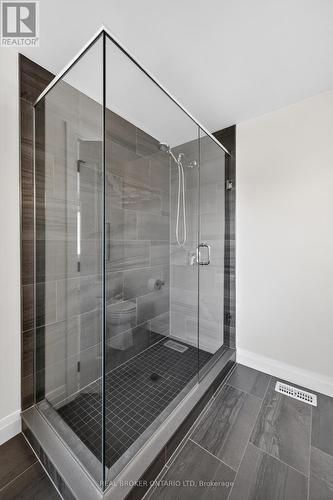 1765 Brayford Avenue, London South (South K), ON - Indoor Photo Showing Bathroom