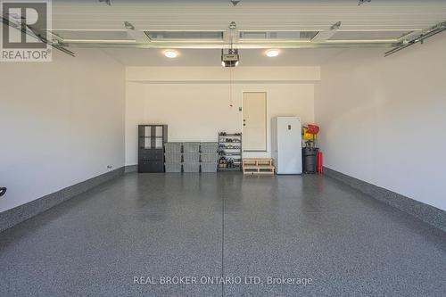 1765 Brayford Avenue, London South (South K), ON - Indoor Photo Showing Garage