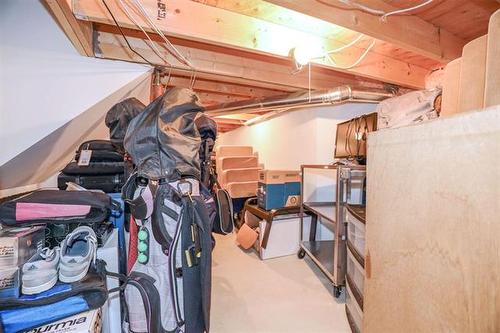 183 Golden Eagle Dr, Winnipeg, MB 