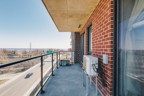 Balcon - 809-8 Av. Donegani, Pointe-Claire, QC - Outdoor With View With Exterior