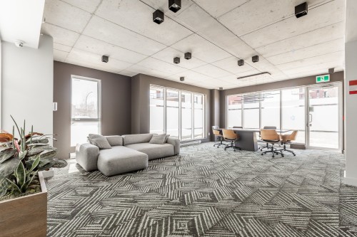 Salle de conférence - 809-8 Av. Donegani, Pointe-Claire, QC - Indoor Photo Showing Other Room