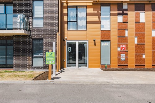 Entrée extérieure - 809-8 Av. Donegani, Pointe-Claire, QC - Outdoor With Facade