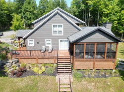49 Rue de la Pointe  La Minerve, QC J0T 1S0