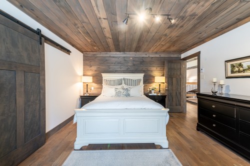 Chambre à coucher principale - 49 Rue De La Pointe, La Minerve, QC - Indoor Photo Showing Bedroom