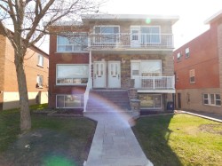 682 Rue du Caven Circle  Montréal (Saint-Laurent), QC H4M 2C2