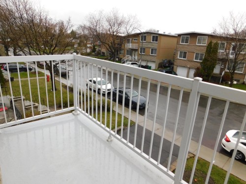 Balcon - 682 Rue Du Caven Circle, Montréal (Saint-Laurent), QC - Outdoor