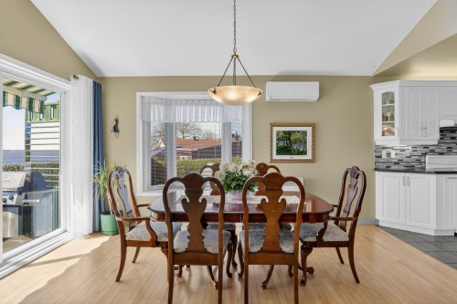 Salle à manger - 3320 Rue Notre-Dame E., Trois-Rivières, QC - Indoor Photo Showing Dining Room