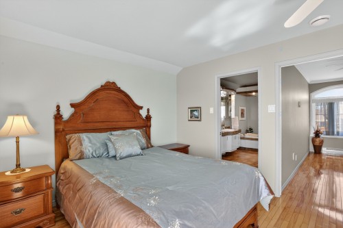 Chambre à coucher principale - 3320 Rue Notre-Dame E., Trois-Rivières, QC - Indoor Photo Showing Bedroom