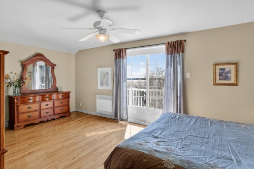 Chambre à coucher principale - 3320 Rue Notre-Dame E., Trois-Rivières, QC - Indoor Photo Showing Bedroom