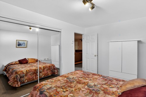 Chambre à coucher - 3320 Rue Notre-Dame E., Trois-Rivières, QC - Indoor Photo Showing Bedroom