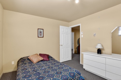 Chambre à coucher - 3320 Rue Notre-Dame E., Trois-Rivières, QC - Indoor Photo Showing Bedroom