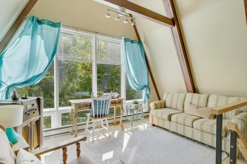 Boudoir - 1507 Rue Des Bécassines, Sainte-Adèle, QC - Indoor