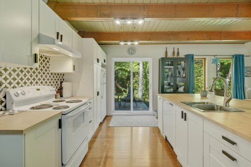 Cuisine - 1507 Rue Des Bécassines, Sainte-Adèle, QC - Indoor Photo Showing Kitchen With Double Sink