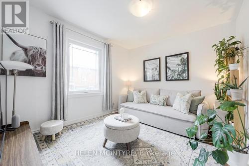 2 Birch Tree Crescent, Toronto, ON - Outdoor