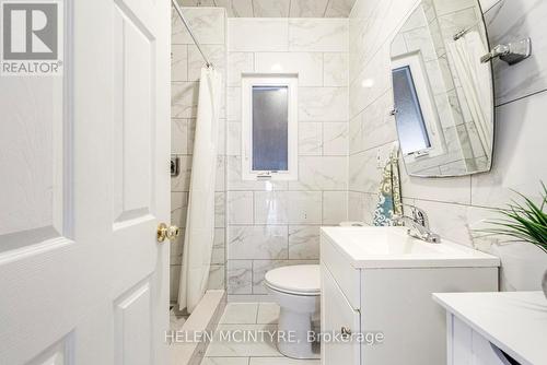 2 Birch Tree Crescent, Toronto, ON - Indoor Photo Showing Bathroom