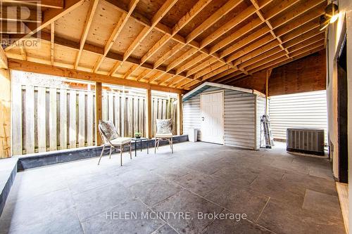 2 Birch Tree Crescent, Toronto, ON - Indoor