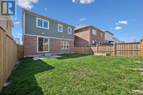 267 Grovehill Crescent, Kitchener, ON - Outdoor