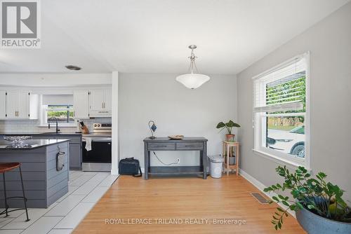 Main Floor: Dining Area - 305 Stephen Street, London South (South B), ON - Indoor Photo Showing Kitchen