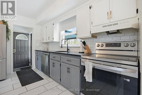 Main Floor: Kitchen - 305 Stephen Street, London South (South B), ON - Indoor Photo Showing Kitchen