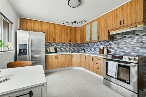 47 361 Westwood Drive, Winnipeg, MB - Indoor Photo Showing Kitchen With Upgraded Kitchen