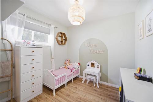 70 Handyside Avenue, Winnipeg, MB - Indoor