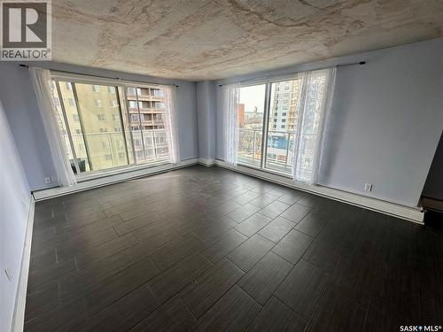 902 320 5Th Avenue N, Saskatoon, SK - Indoor
