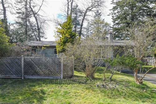369 Douglas St, Comox, BC 