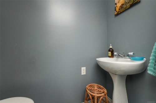 369 Douglas St, Comox, BC 