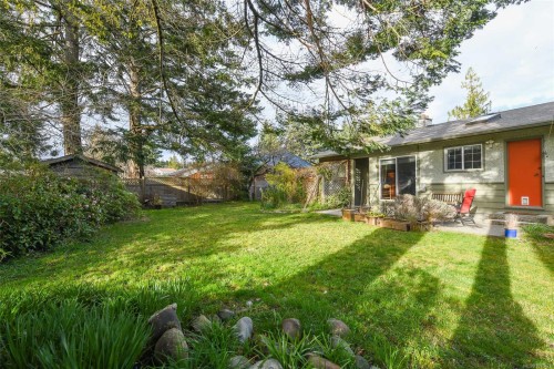 369 Douglas St, Comox, BC 