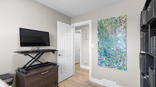 2440 Margaret Road, West Kelowna, BC - Indoor