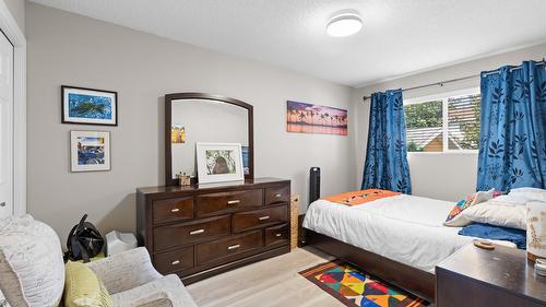 2440 Margaret Road, West Kelowna, BC - Indoor Photo Showing Bedroom