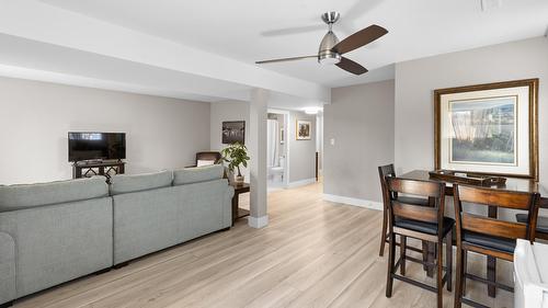 2440 Margaret Road, West Kelowna, BC - Indoor Photo Showing Living Room