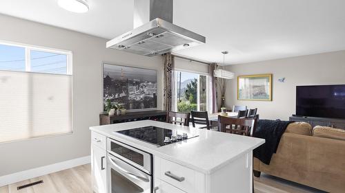 2440 Margaret Road, West Kelowna, BC - Indoor
