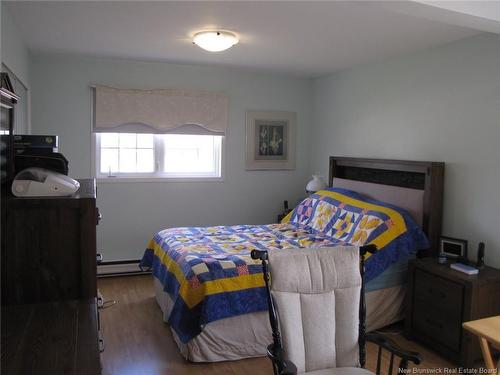 24 Chelsea Rd, Moncton, NB 