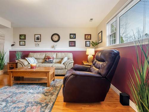 156 Teviot Place, Valley, NS 